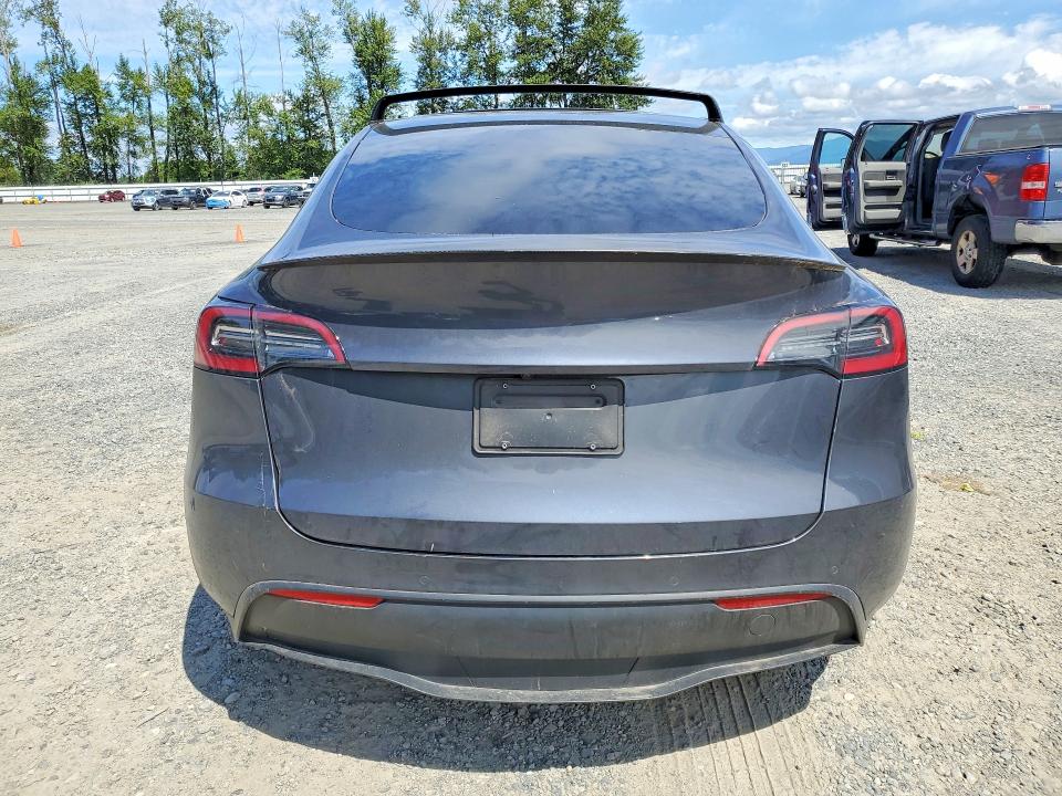 60515866 :رقم المزاد ، 5YJYGDEF4MF270925 vin ، 2021 Tesla Model Y مزاد بيع