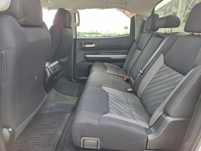 60817776 :رقم المزاد ، 5TFEY5F10MX289633 vin ، 2021 Toyota Tundra مزاد بيع