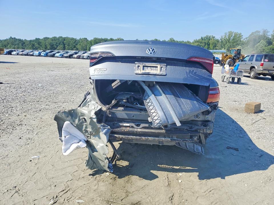 61186226 :رقم المزاد ، 3VWN57BU2KM090359 vin ، 2019 Volkswagen Jetta مزاد بيع