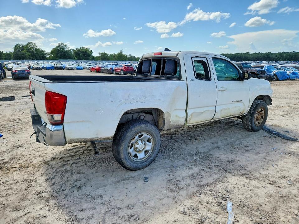 Продаж на аукціоні авто 2016 Toyota Tacoma, vin: 5TFSZ5AN6GX008630, номер лоту: 61070356