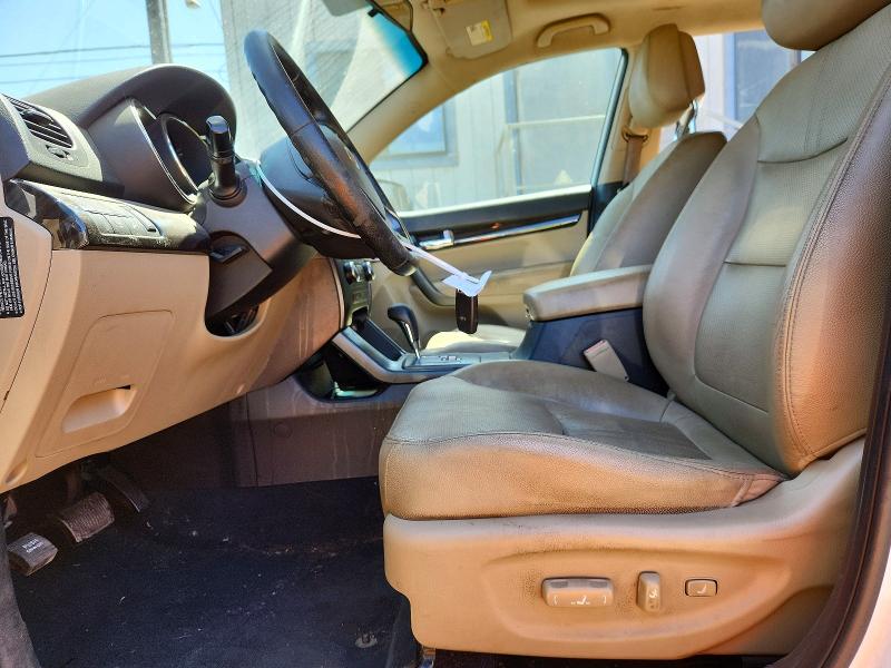 60468006 :رقم المزاد ، 5XYKU4A22BG043353 vin ، 2011 Kia Sorento مزاد بيع