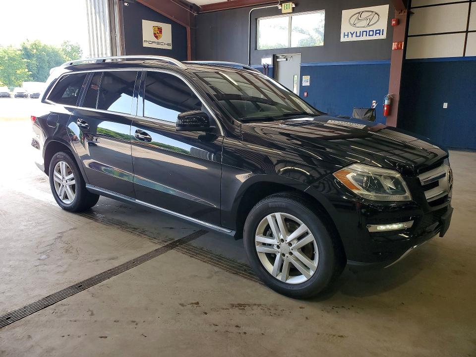 62948846 :رقم المزاد ، 4JGDF6EE8FA452512 vin ، 2015 Mercedes-benz Gl مزاد بيع