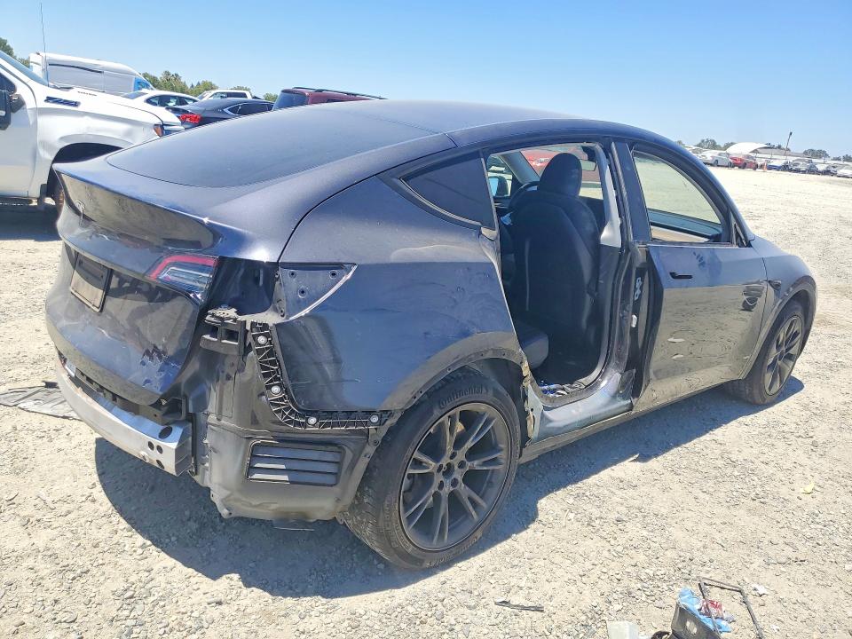 60656596 :رقم المزاد ، 7SAYGDED9RF118244 vin ، 2024 Tesla Model Y مزاد بيع