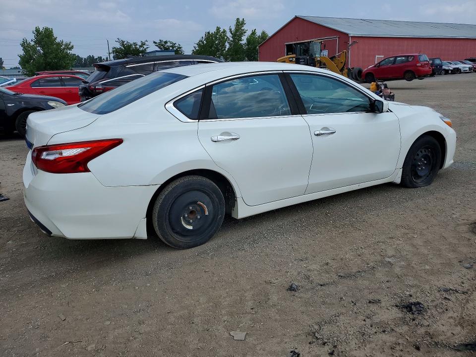 2017 Nissan Altima მანქანა იყიდება აუქციონზე, vin: 1N4AL3AP0HN343386, აუქციონის ნომერი: 61717536