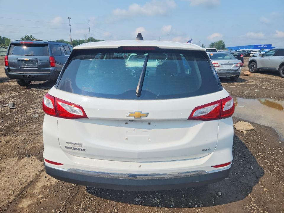 Продаж на аукціоні авто 2018 Chevrolet Equinox, vin: 2GNAXREV8J6204327, номер лоту: 63052556