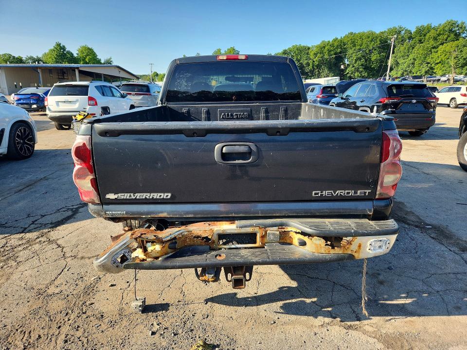 2003 Chevrolet Silverado მანქანა იყიდება აუქციონზე, vin: 1GCEK19T43E119986, აუქციონის ნომერი: 60900366