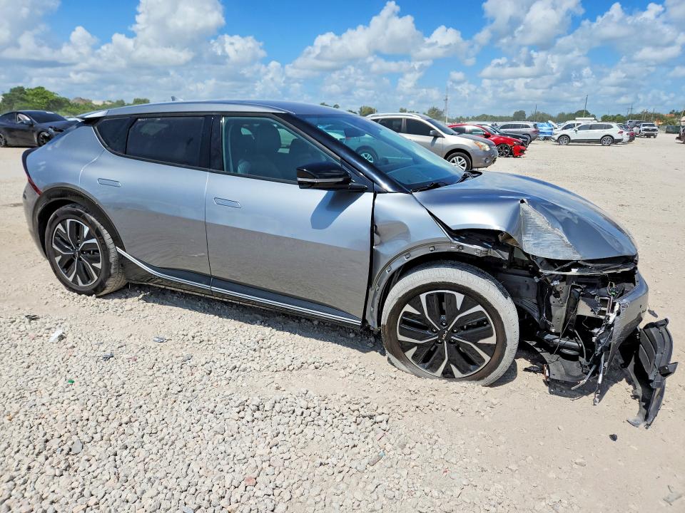 2023 Kia Ev6 მანქანა იყიდება აუქციონზე, vin: KNDC34LA3P5610245, აუქციონის ნომერი: 62220046