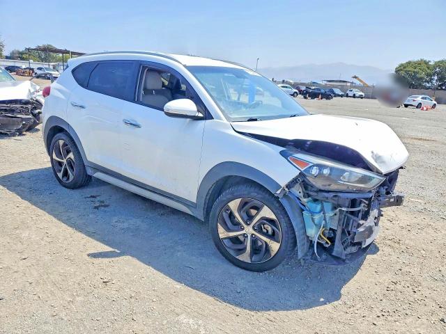 Продаж на аукціоні авто 2017 Hyundai Tucson, vin: KM8J3CA24HU494943, номер лоту: 61526896
