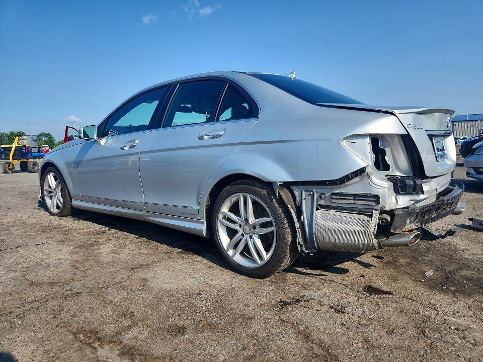 Продажа на аукционе авто 2013 Mercedes-benz C, vin: WDDGF8AB7DA843808, номер лота: 62790806