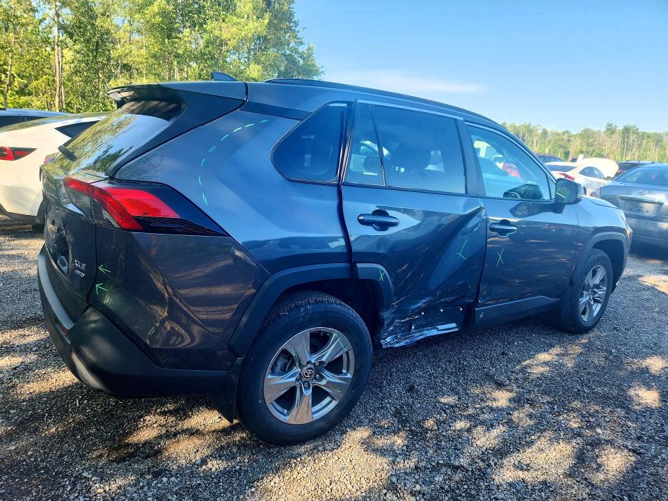 Продажа на аукционе авто 2024 Toyota Rav4, vin: 2T3R1RFV5RC485046, номер лота: 62630636