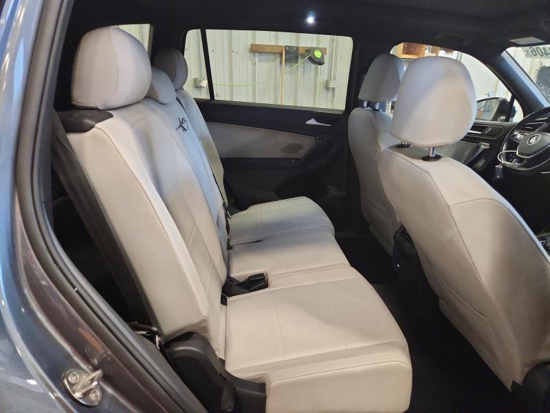 63300406 :رقم المزاد ، 3VV2B7AX7MM112693 vin ، 2021 Volkswagen Tiguan مزاد بيع
