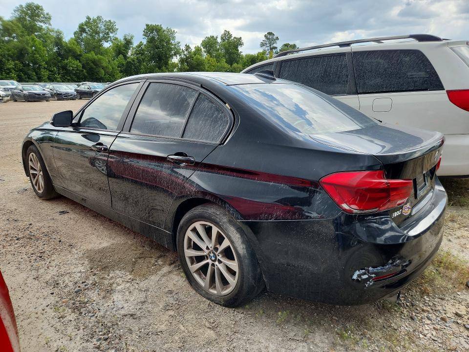 2017 Bmw 320 მანქანა იყიდება აუქციონზე, vin: WBA8E1G58HNU13050, აუქციონის ნომერი: 59726186