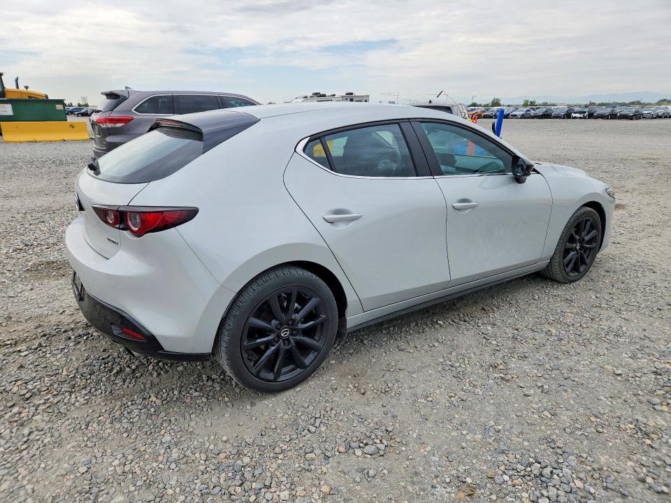 61299126 :رقم المزاد ، JM1BPAKM5S1761100 vin ، 2025 Mazda 3 مزاد بيع
