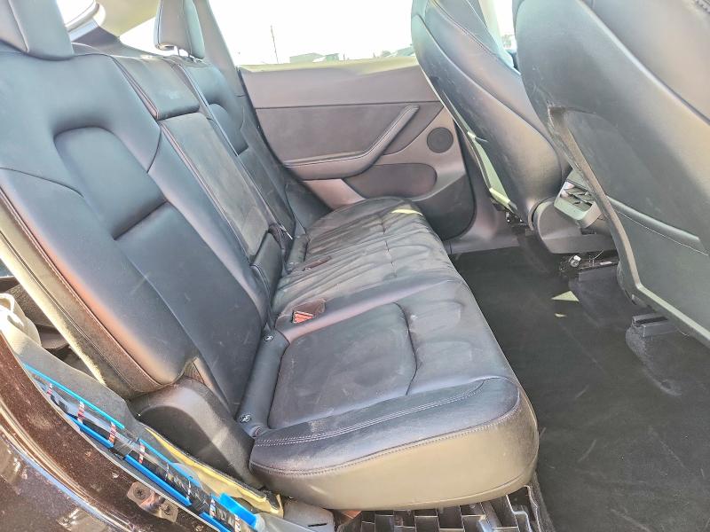 61751886 :رقم المزاد ، 7SAYGDEE7NF395171 vin ، 2022 Tesla Model Y مزاد بيع