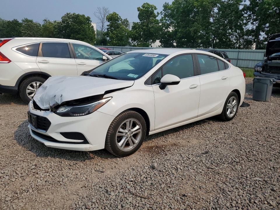 Продаж на аукціоні авто 2018 Chevrolet Cruze, vin: 1G1BE5SM0J7184560, номер лоту: 60653856