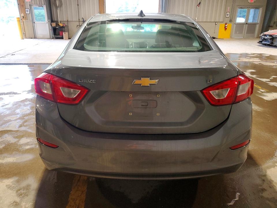 Продажа на аукционе авто 2018 Chevrolet Cruze, vin: 1G1BE5SM8J7201816, номер лота: 58894146