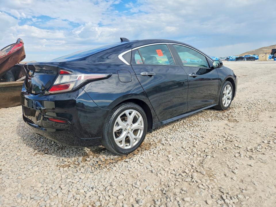 60635196 :رقم المزاد ، 1G1RD6S50HU106730 vin ، 2017 Chevrolet Volt مزاد بيع