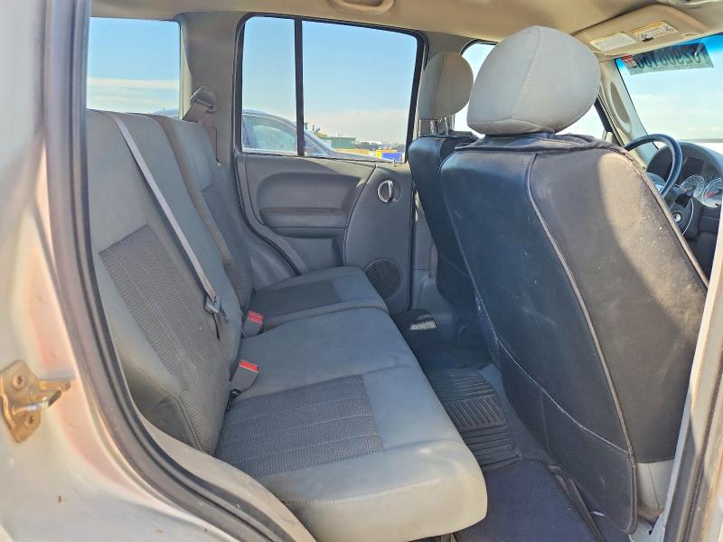 2005 Jeep Liberty მანქანა იყიდება აუქციონზე, vin: 1J4GL58KX5W695465, აუქციონის ნომერი: 62908166