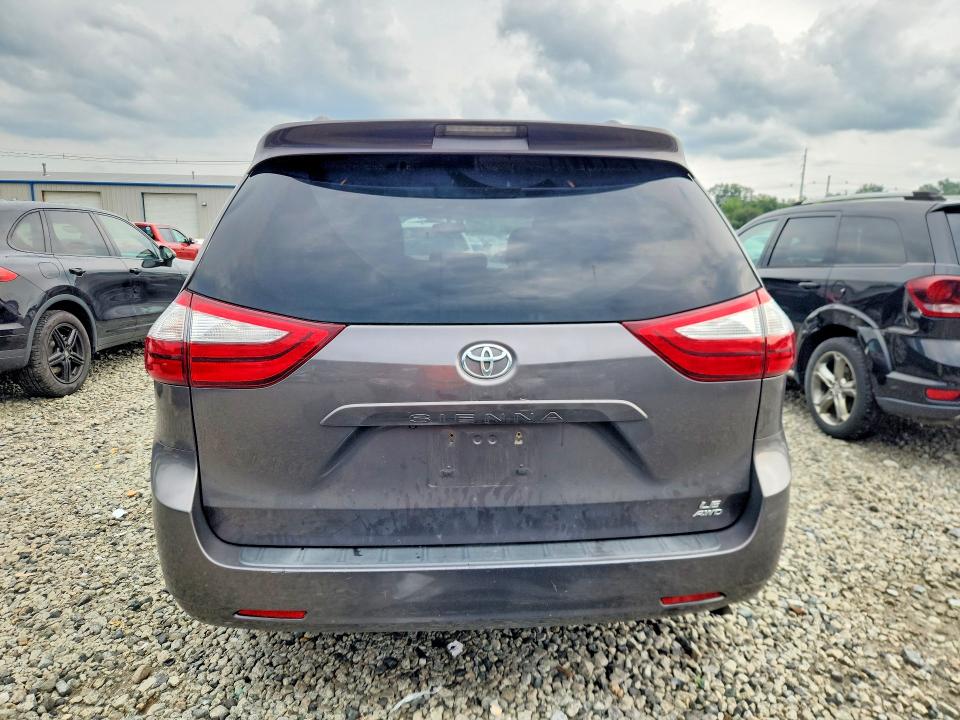 Продаж на аукціоні авто 2015 Toyota Sienna, vin: 5TDJK3DCXFS102058, номер лоту: 62389306