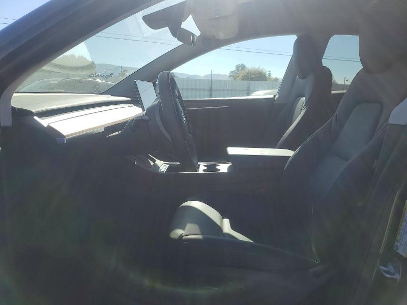62697306 :رقم المزاد ، 7SAYGDED3PF976581 vin ، 2023 Tesla Model Y مزاد بيع