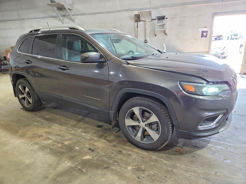 59869006 :رقم المزاد ، 1C4PJMDXXKD258046 vin ، 2019 Jeep Cherokee مزاد بيع