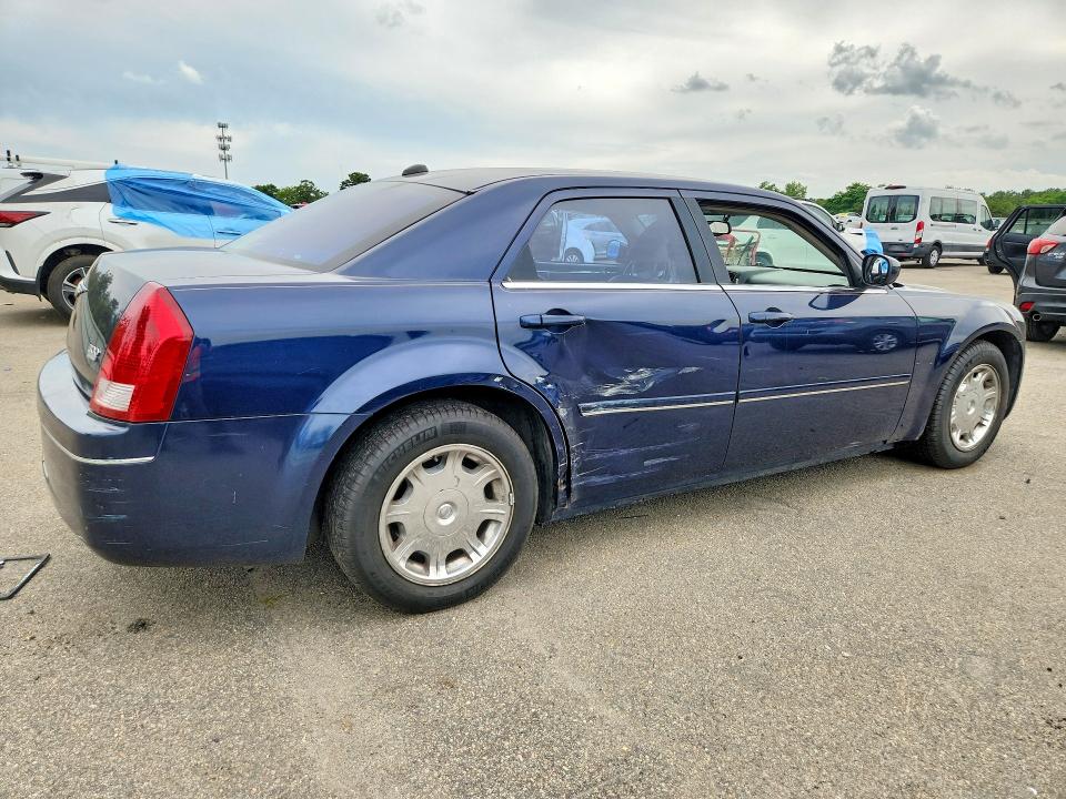 60388206 :رقم المزاد ، 2C3AA53G45H183174 vin ، 2005 Chrysler 300 مزاد بيع