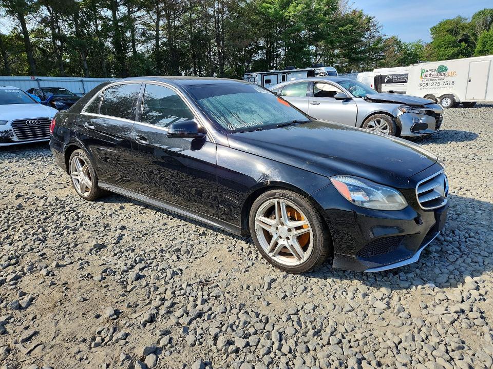 61051316 :رقم المزاد ، WDDHF8JB5EA823501 vin ، 2014 Mercedes-benz E مزاد بيع