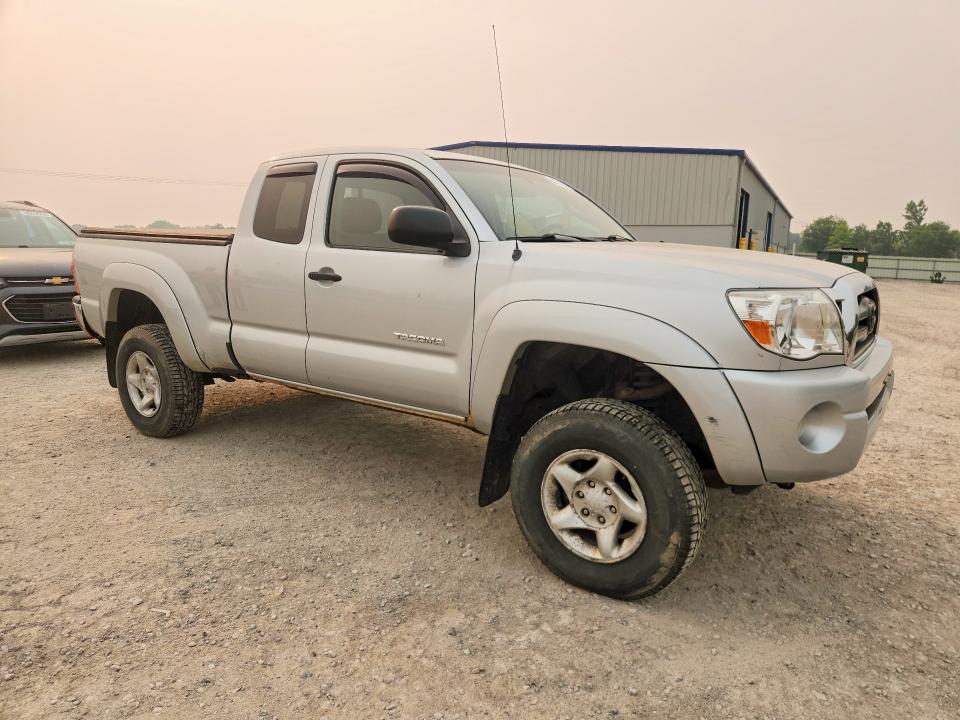 61150736 :رقم المزاد ، 5TEUU42N16Z218253 vin ، 2006 Toyota Tacoma مزاد بيع