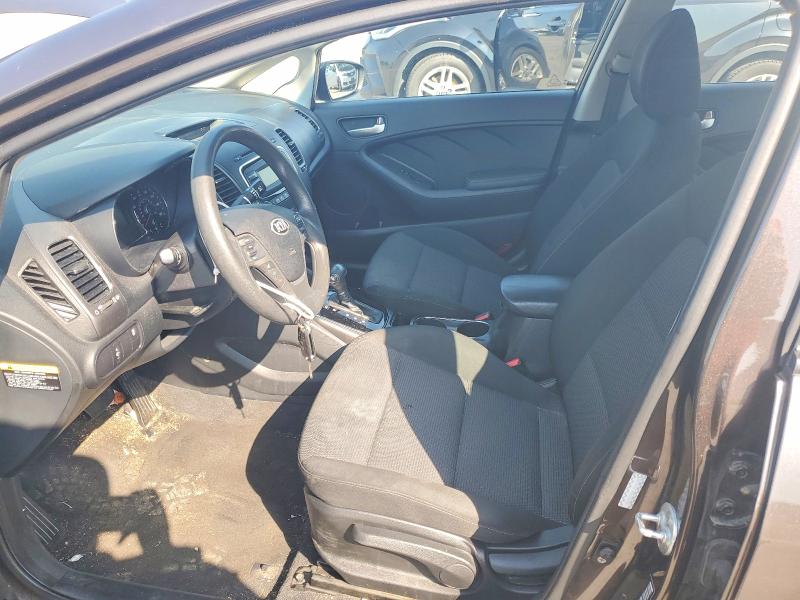 62630566 :رقم المزاد ، 3KPFK4A74HE039149 vin ، 2017 Kia Forte مزاد بيع
