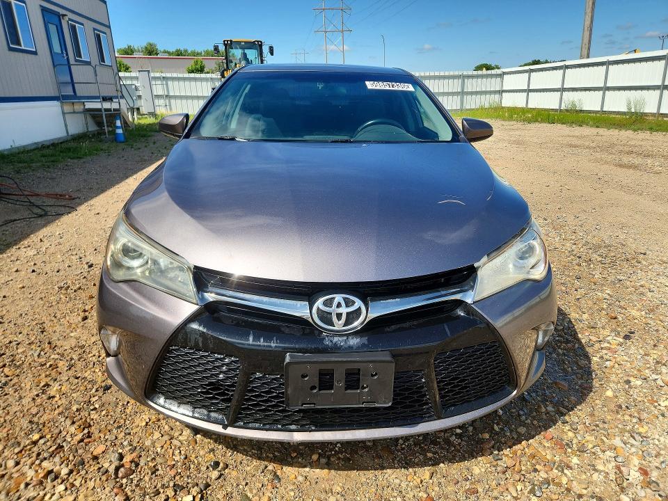 2015 Toyota Camry მანქანა იყიდება აუქციონზე, vin: 4T1BF1FK5FU078812, აუქციონის ნომერი: 59857336