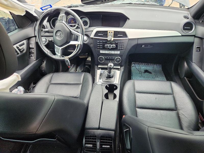 Продаж на аукціоні авто 2013 Mercedes-benz C, vin: WDDGF4HB8DR257487, номер лоту: 61248046