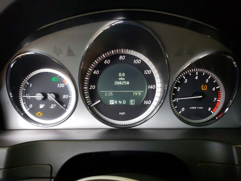 61668946 :رقم المزاد ، WDDGF8BB9BF652597 vin ، 2011 Mercedes-benz C مزاد بيع