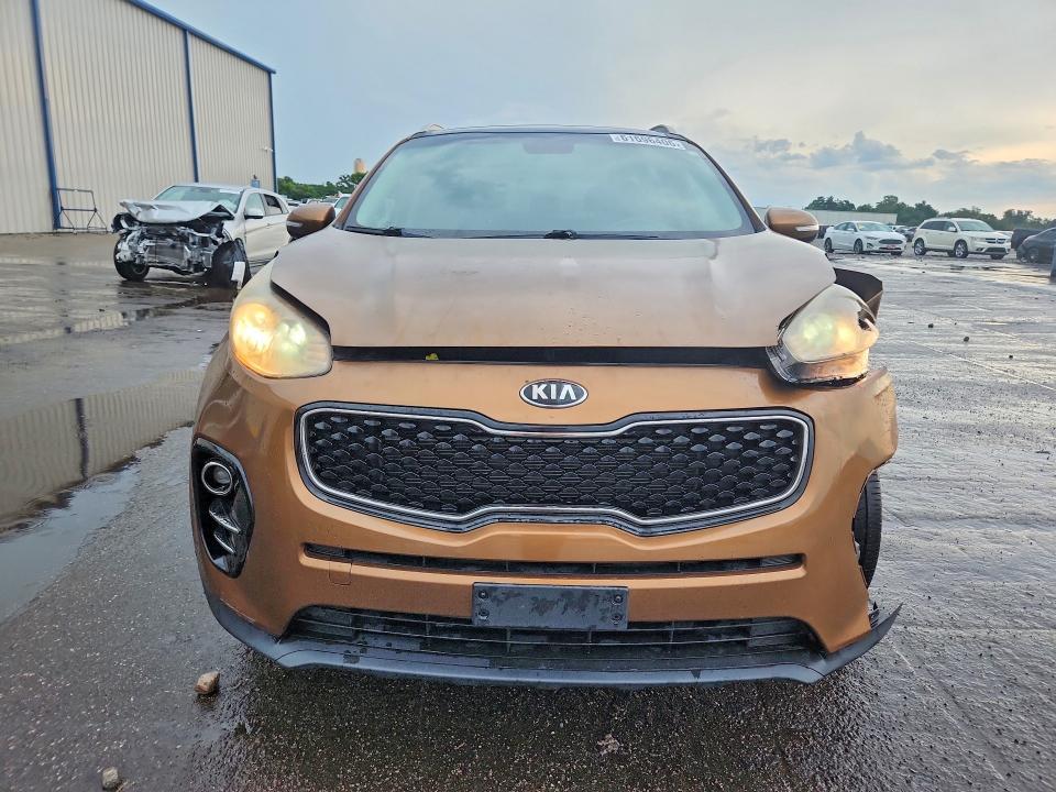 61696406 :رقم المزاد ، KNDPN3AC0H7212992 vin ، 2017 Kia Sportage مزاد بيع