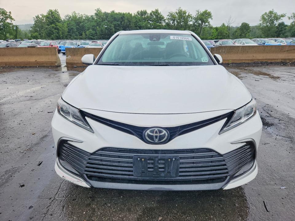 2022 Toyota Camry მანქანა იყიდება აუქციონზე, vin: 4T1C11BK1NU048911, აუქციონის ნომერი: 61618966
