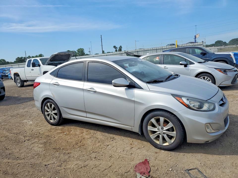 59678116 :رقم المزاد ، KMHCU4AE2CU180755 vin ، 2012 Hyundai Accent مزاد بيع