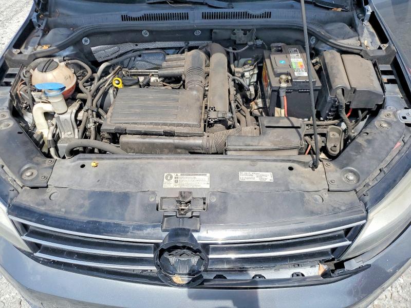 60491446 :رقم المزاد ، 3VWDB7AJ1HM275314 vin ، 2017 Volkswagen Jetta مزاد بيع