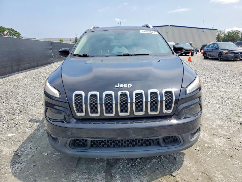 Продаж на аукціоні авто 2017 Jeep Cherokee, vin: 1C4PJLCB0HW667878, номер лоту: 62599686