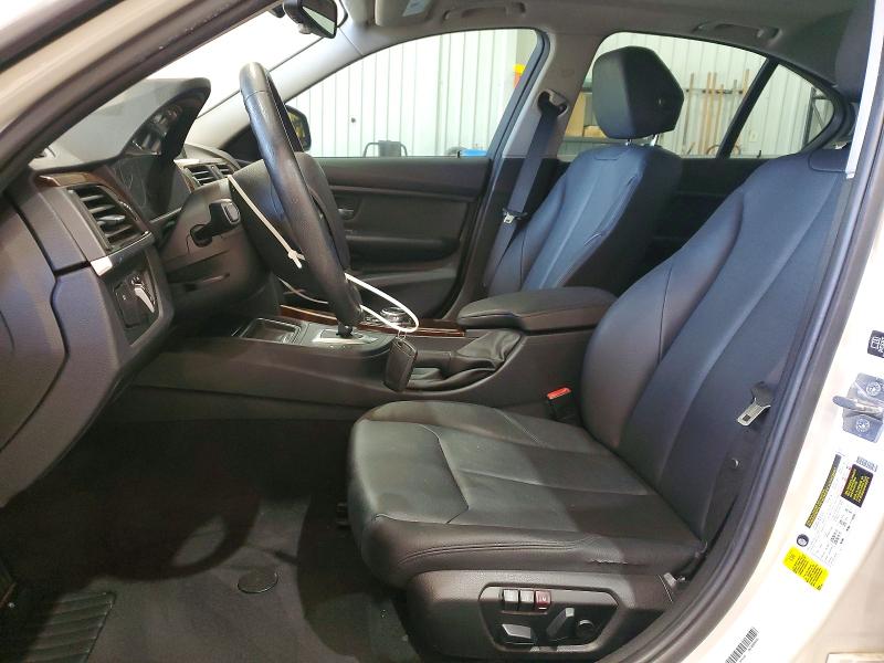 61926296 :رقم المزاد ، WBA3B1C56EK130684 vin ، 2014 Bmw 320 مزاد بيع