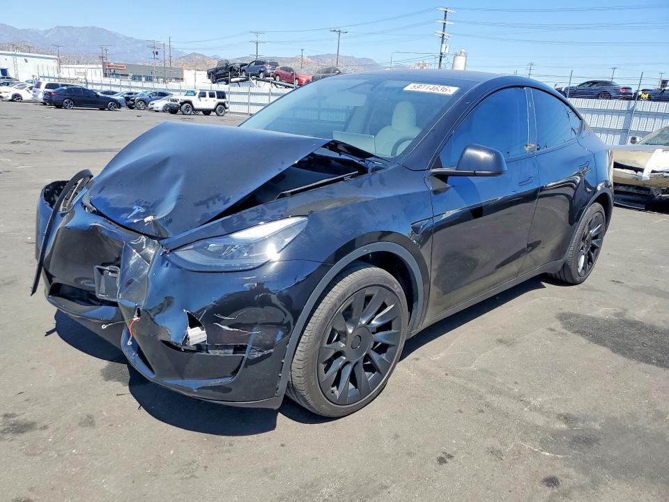 59714636 :رقم المزاد ، 7SAYGDED7RF103161 vin ، 2024 Tesla Model Y مزاد بيع