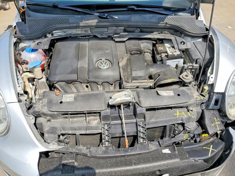 61302526 :رقم المزاد ، 3VWFP7AT1CM644693 vin ، 2012 Volkswagen Beetle مزاد بيع