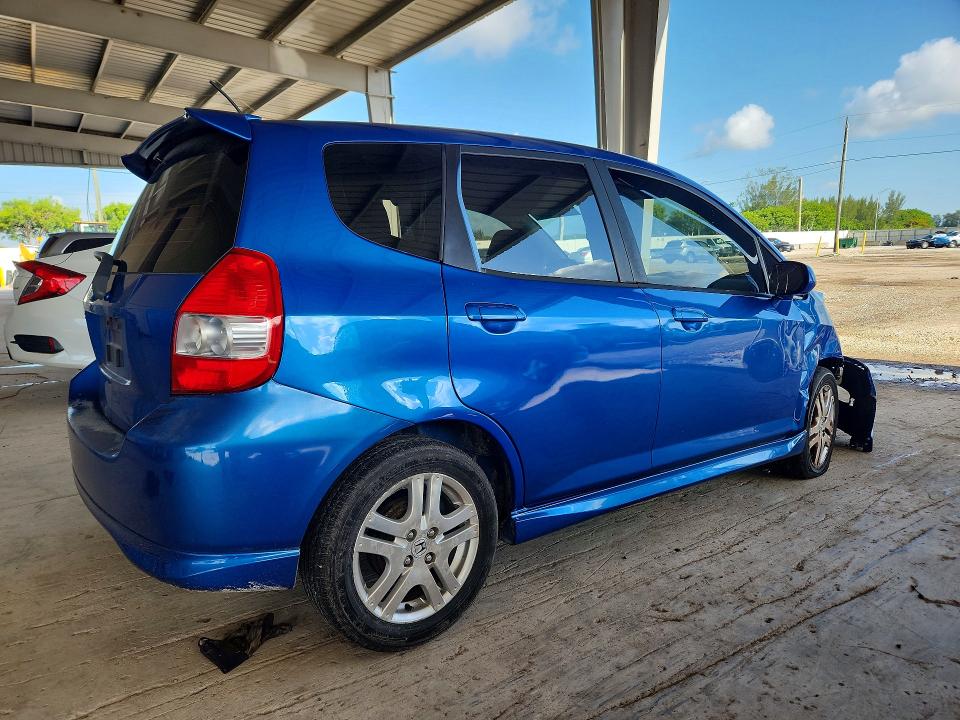 Продажа на аукционе авто 2007 Honda Fit, vin: JHMGD38637S028689, номер лота: 95587695
