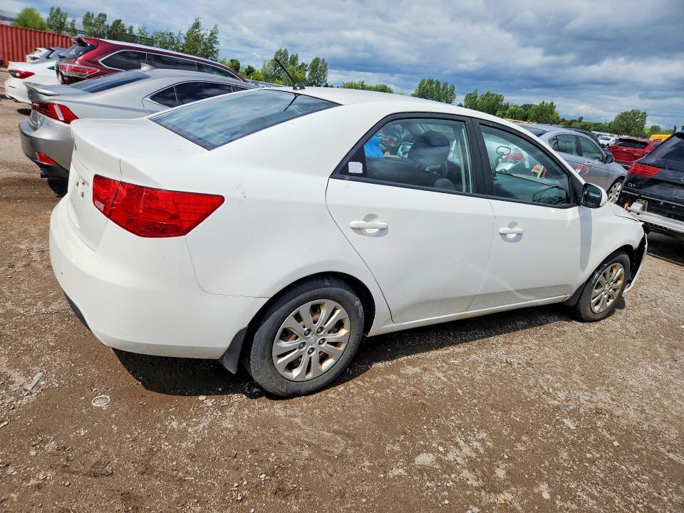 2013 Kia Forte მანქანა იყიდება აუქციონზე, vin: KNAFT4A27D5661975, აუქციონის ნომერი: 61380726