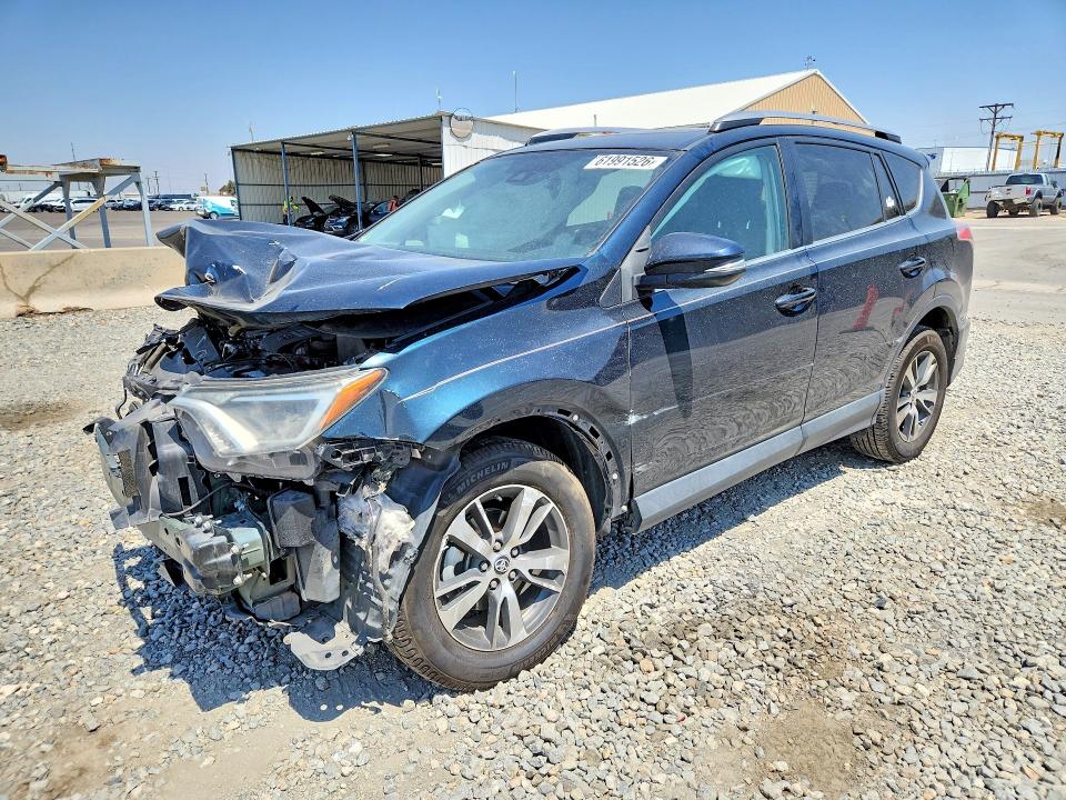 61991526 :رقم المزاد ، 2T3RFREV0HW558159 vin ، 2017 Toyota Rav4 مزاد بيع