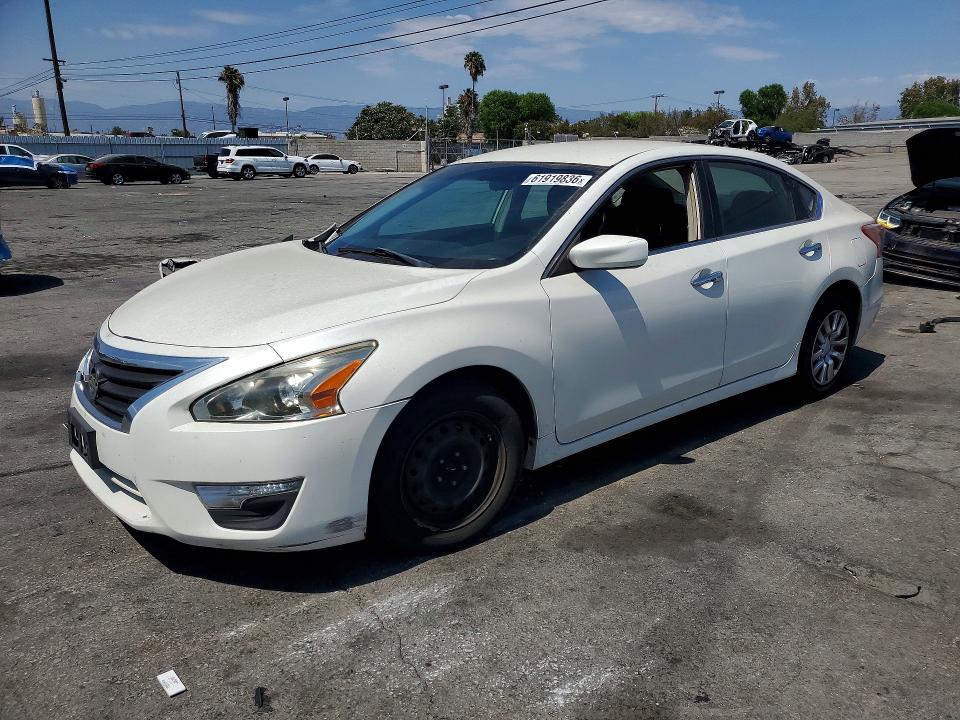 2013 Nissan Altima მანქანა იყიდება აუქციონზე, vin: 1N4AL3AP3DN582389, აუქციონის ნომერი: 61919836