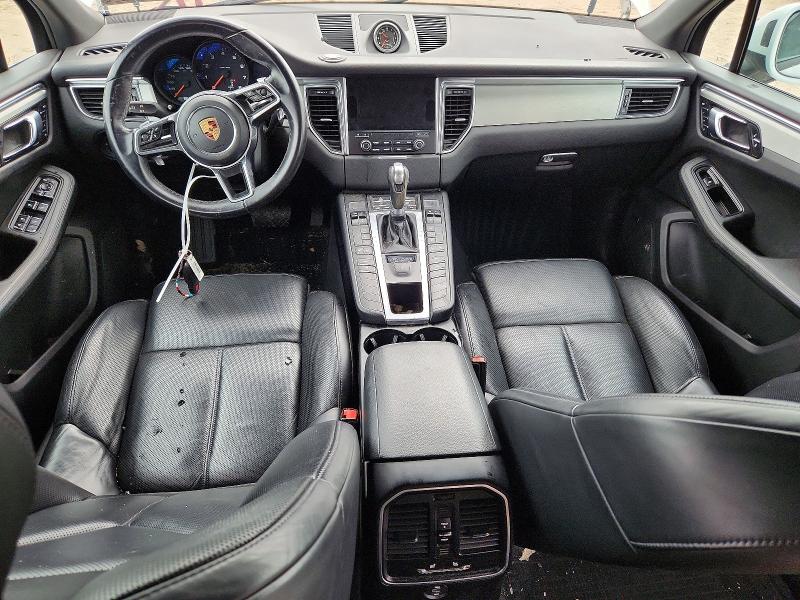61133136 :رقم المزاد ، WP1AA2A51JLB02980 vin ، 2018 Porsche Macan مزاد بيع