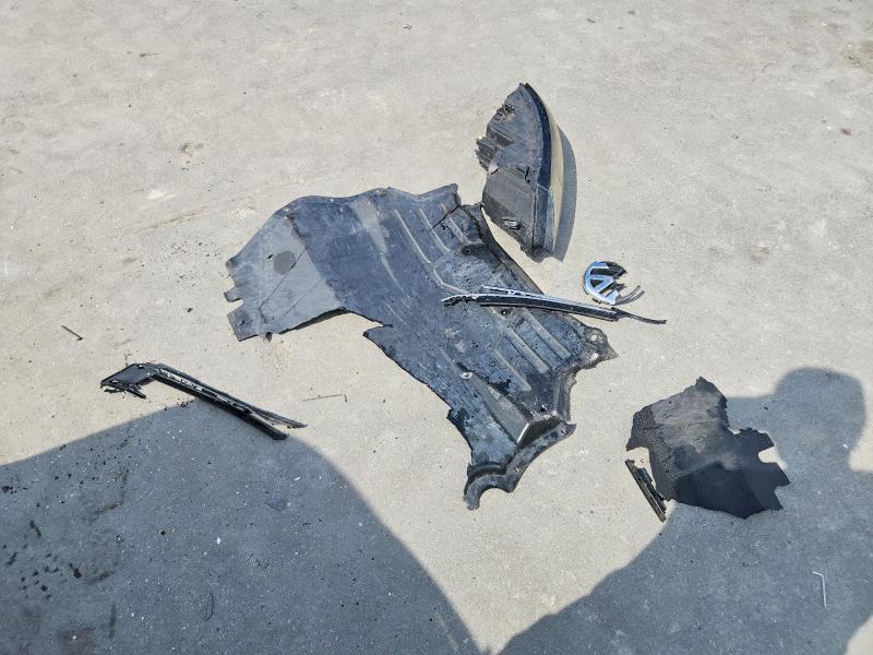 2016 Volkswagen Tiguan მანქანა იყიდება აუქციონზე, vin: WVGBV7AX5GW014414, აუქციონის ნომერი: 63221126