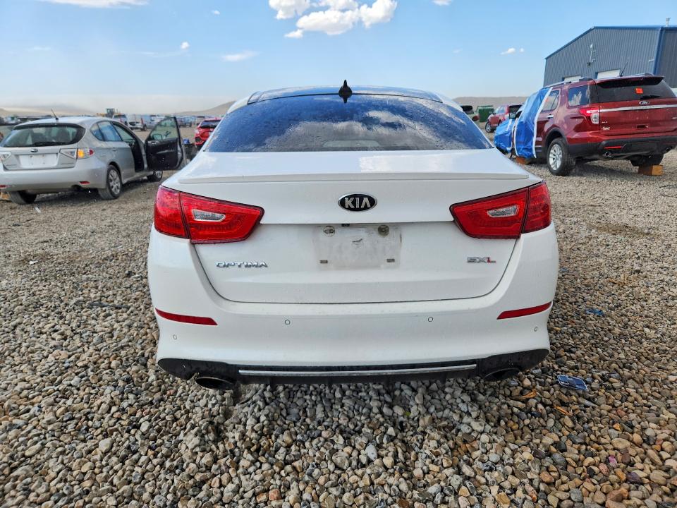 2015 Kia Optima მანქანა იყიდება აუქციონზე, vin: 5XXGR4A66FG445865, აუქციონის ნომერი: 62690586