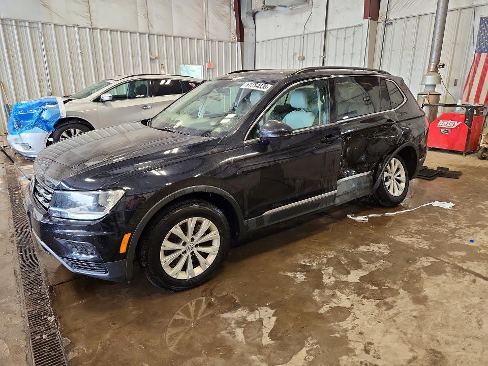 Продажа на аукционе авто 2018 Volkswagen Tiguan, vin: 3VV2B7AXXJM049942, номер лота: 61754036
