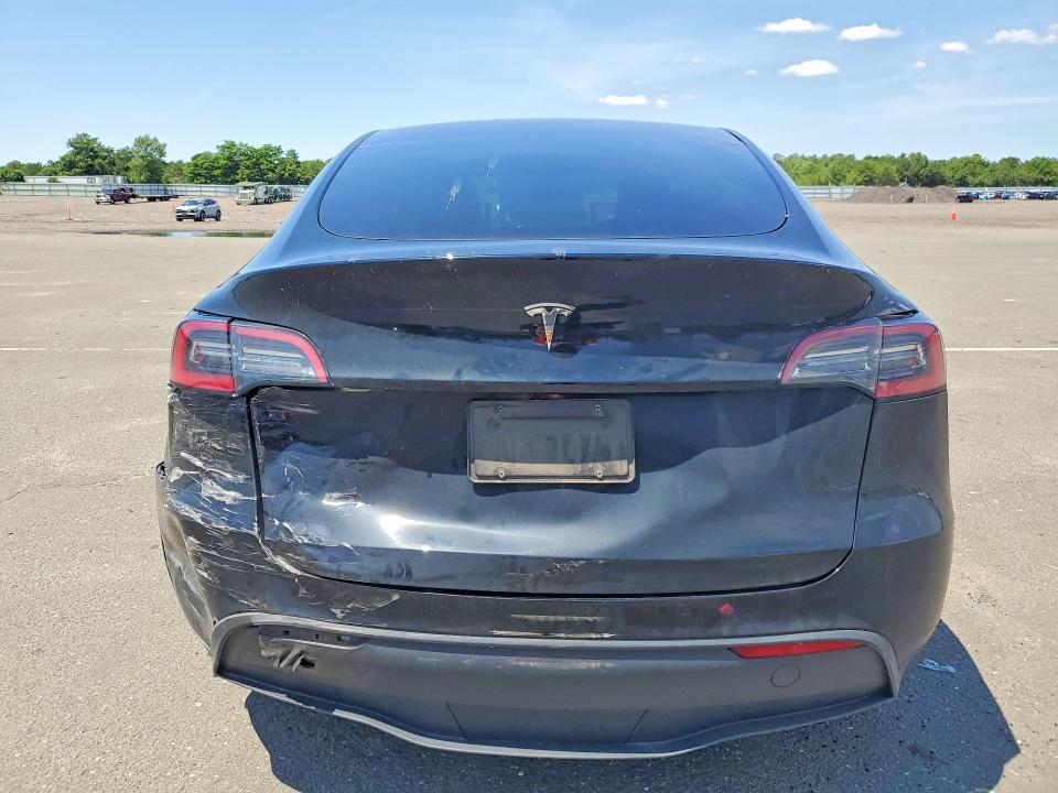 Продажа на аукционе авто 2023 Tesla Model Y, vin: 7SAYGDED5PF932811, номер лота: 61674846