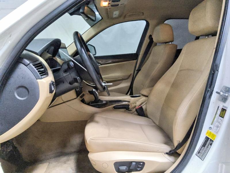 Продажа на аукционе авто 2015 Bmw X1, vin: WBAVM1C57FV318150, номер лота: 58904116